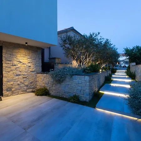 Luxury Favela With Heated Pool Trogir