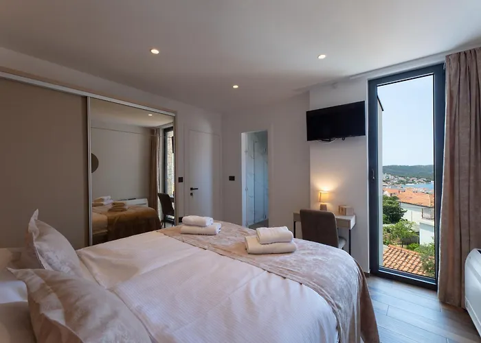 Luxury Villa Favela - Modern Design - Heated Pool - Stunning Sea View * Trogir