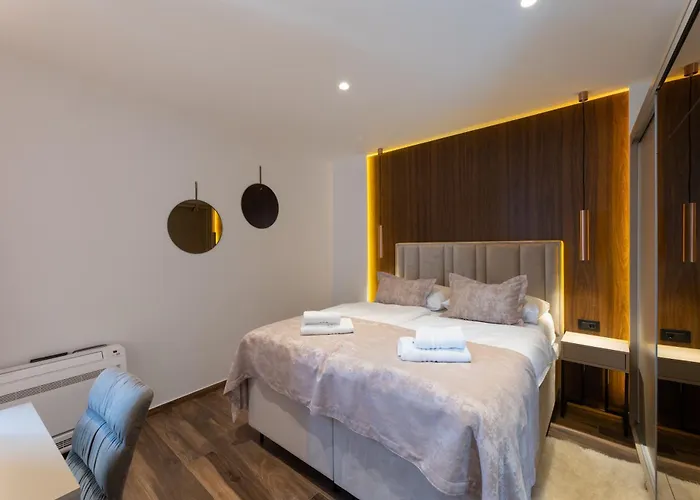 Villa Luxury Villa Favela - Modern Design - Heated Pool - Stunning Sea View Trogir