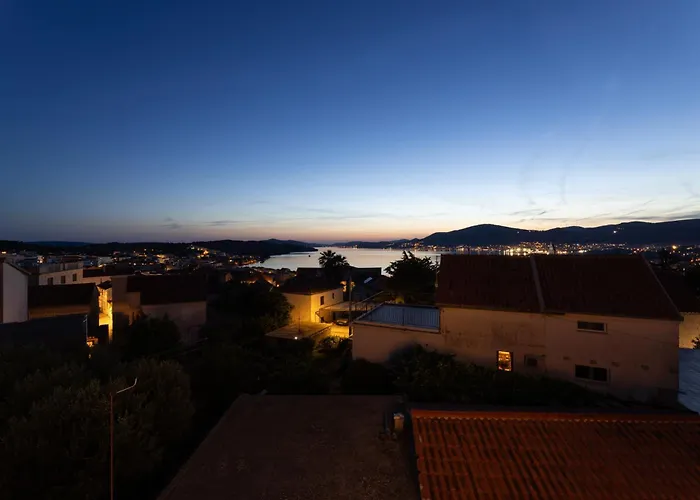 Luxury Villa Favela - Modern Design - Heated Pool - Stunning Sea View * Trogir