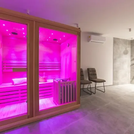 Luxury Favela - Modern Design - Heated Pool - Stunning Sea View فيلة تروغير