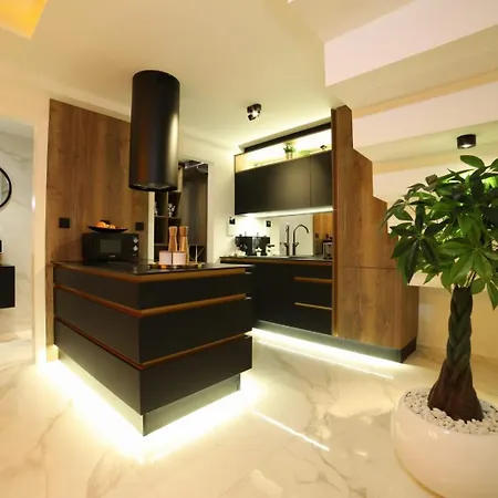 Luxury Favela With Heated Pool Villa