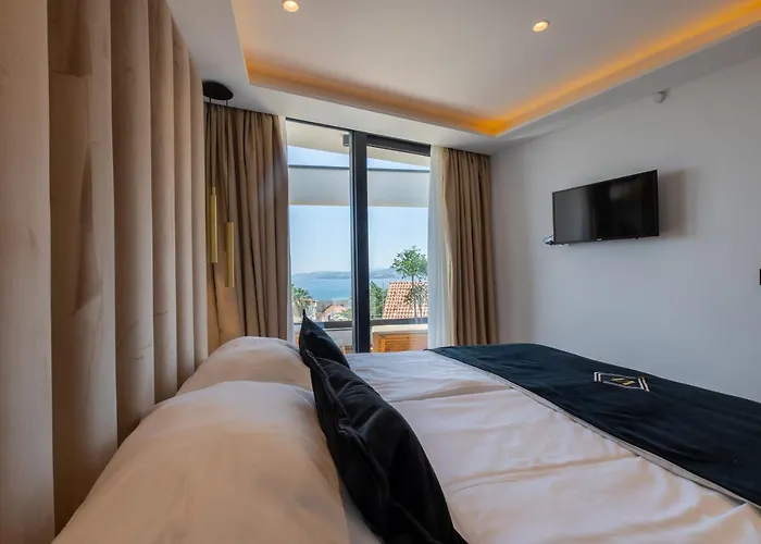 Luxury Villa Favela - Modern Design - Heated Pool - Stunning Sea View Villa *