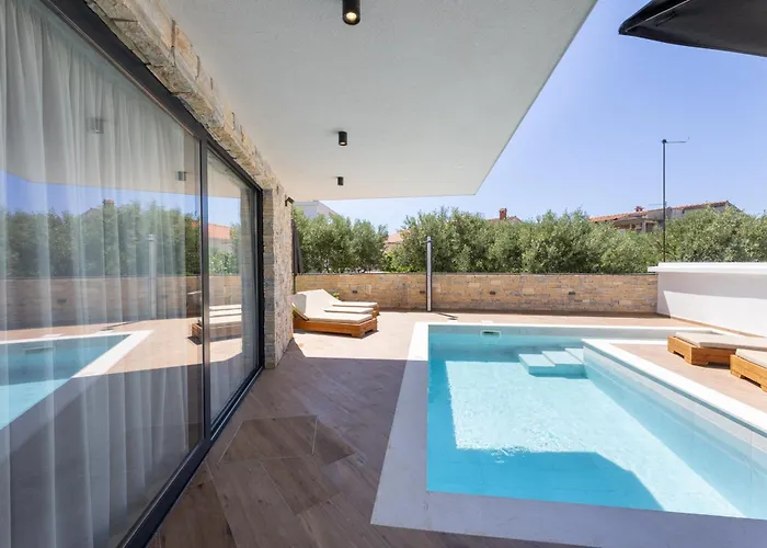 Willa Luxury Villa Favela - Modern Design - Heated Pool - Stunning Sea View