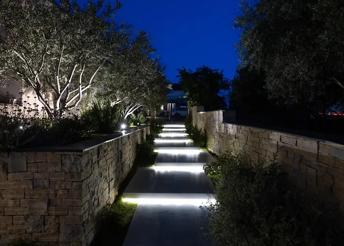 Luxury Villa Favela - Modern Design - Heated Pool - Stunning Sea View Willa Trogir